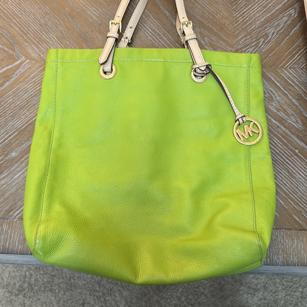 Michael Kors Lime Green Shoulder Bag - Picture 5 of 8